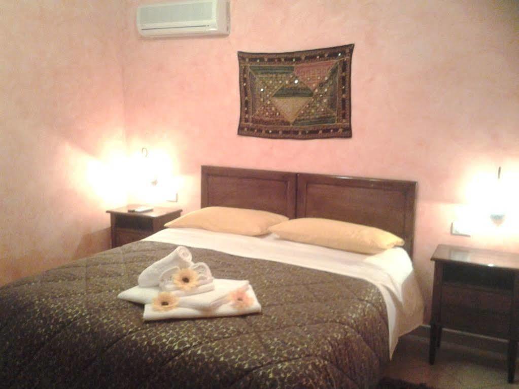 Piazza Salento Bed & Breakfast Лече Екстериор снимка